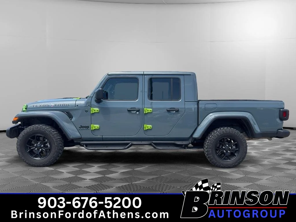 Used 2025 Anvil Clearcoat Jeep Texas Trail image 8
