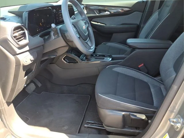 Used 2024 Gray Chevrolet LT image 19