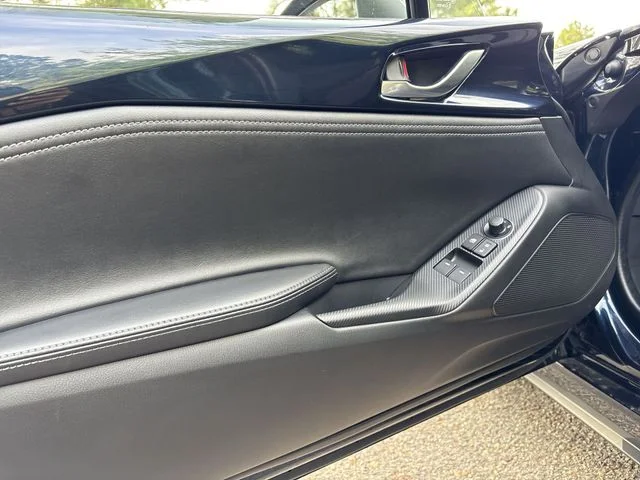 Used 2025 Blue Mazda Club image 13