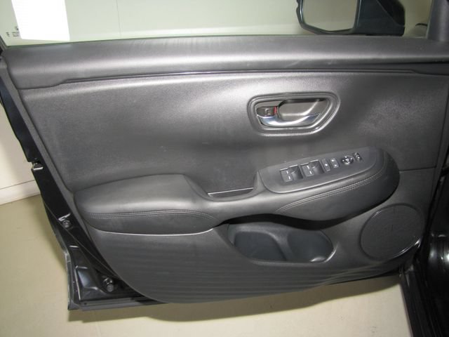 Certified Used 2025 Crystal Black Pearl Honda LX image 9