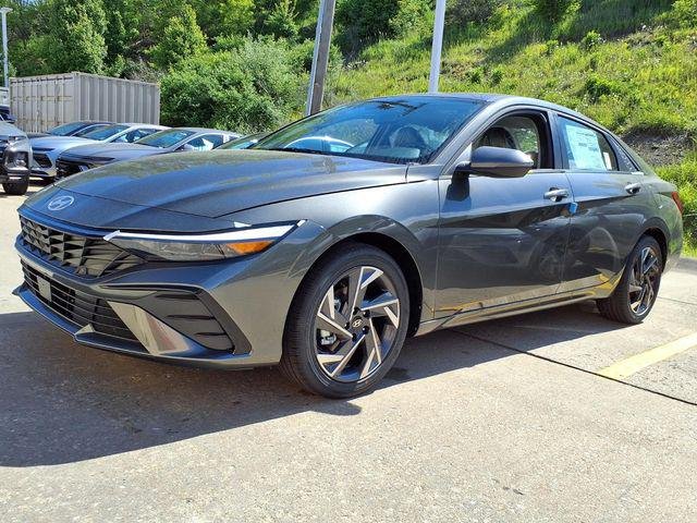 New 2026 Amazon Gray Hyundai Limited image 2