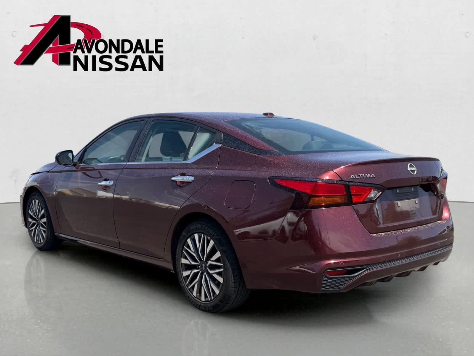 Certified Used 2024 Garnet Pearl Metallic Nissan 2.5 SV image 4