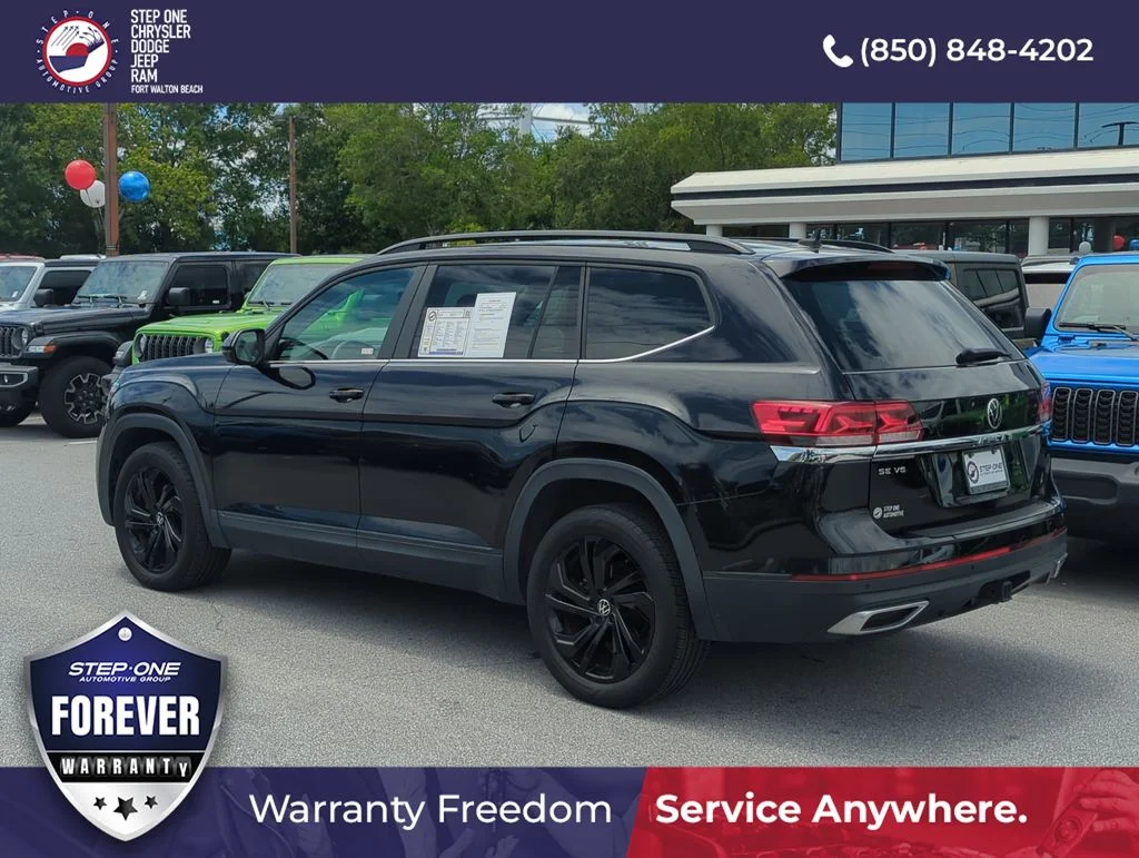 Used 2023 Black Volkswagen 3.6L V6 SE w/Technology image 4