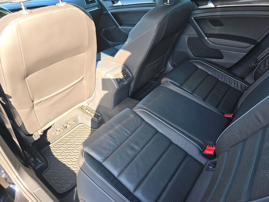 Used 2018  Volkswagen DCC & Navigation 4Motion image 19