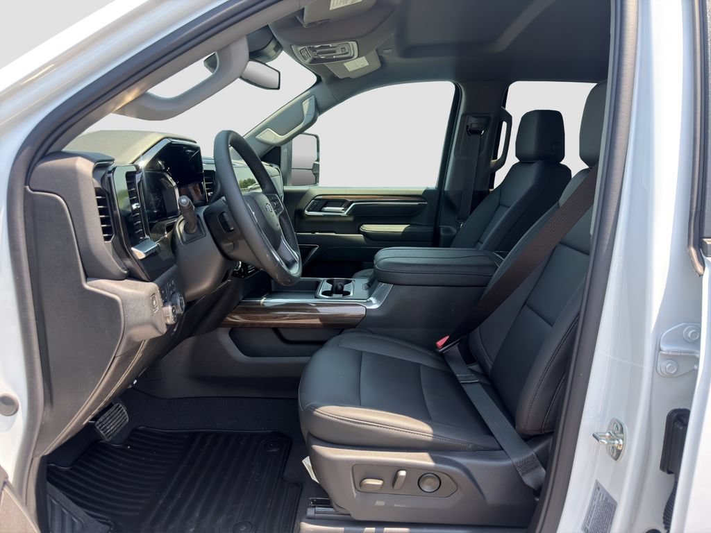 2026 Chevrolet Silverado 2500 HD LT - Photo 9