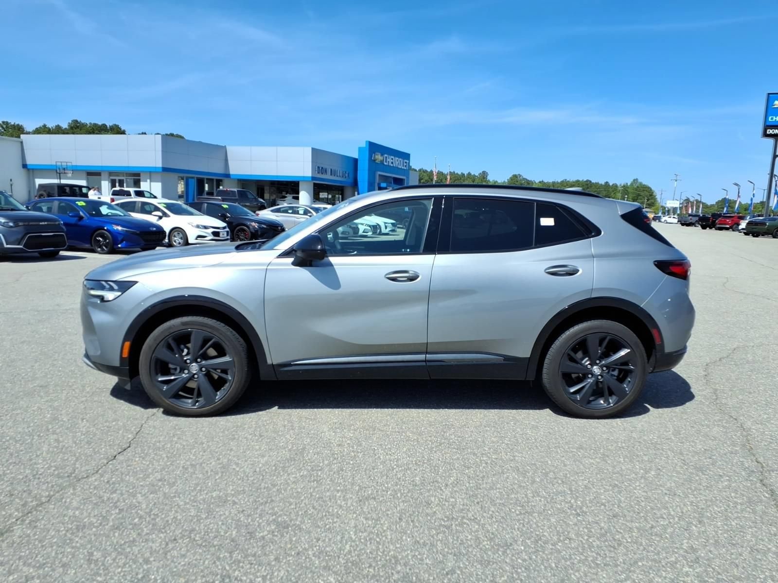 Used 2023 MOONSTONE GRAY METALLIC Buick Essence image 2