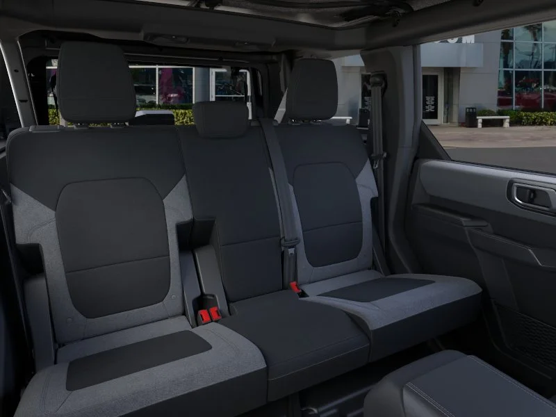 2025 Ford Bronco 4-Door Base - Photo 11