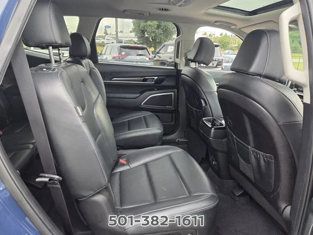 Used 2025 Black Kia S image 19
