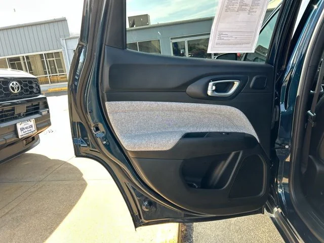 Used 2024 Blue Jeep Latitude Lux image 22