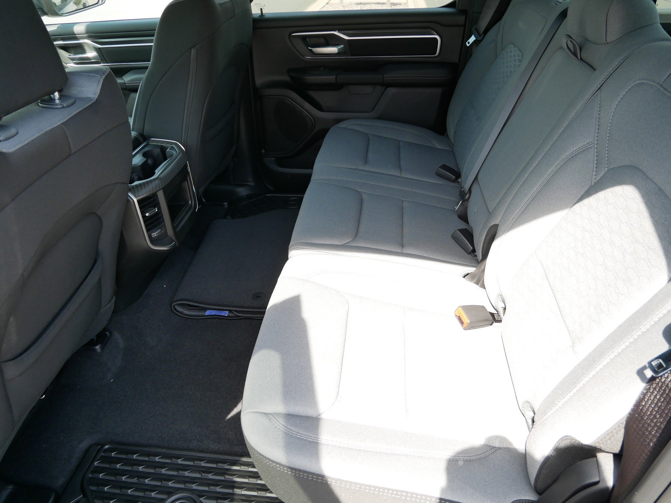 New 2026 Diamond Black Crystal Pearl-Coat Exterior Paint RAM Big Horn image 12