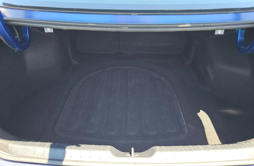 Certified Used 2025 Blue Kia LXS image 10