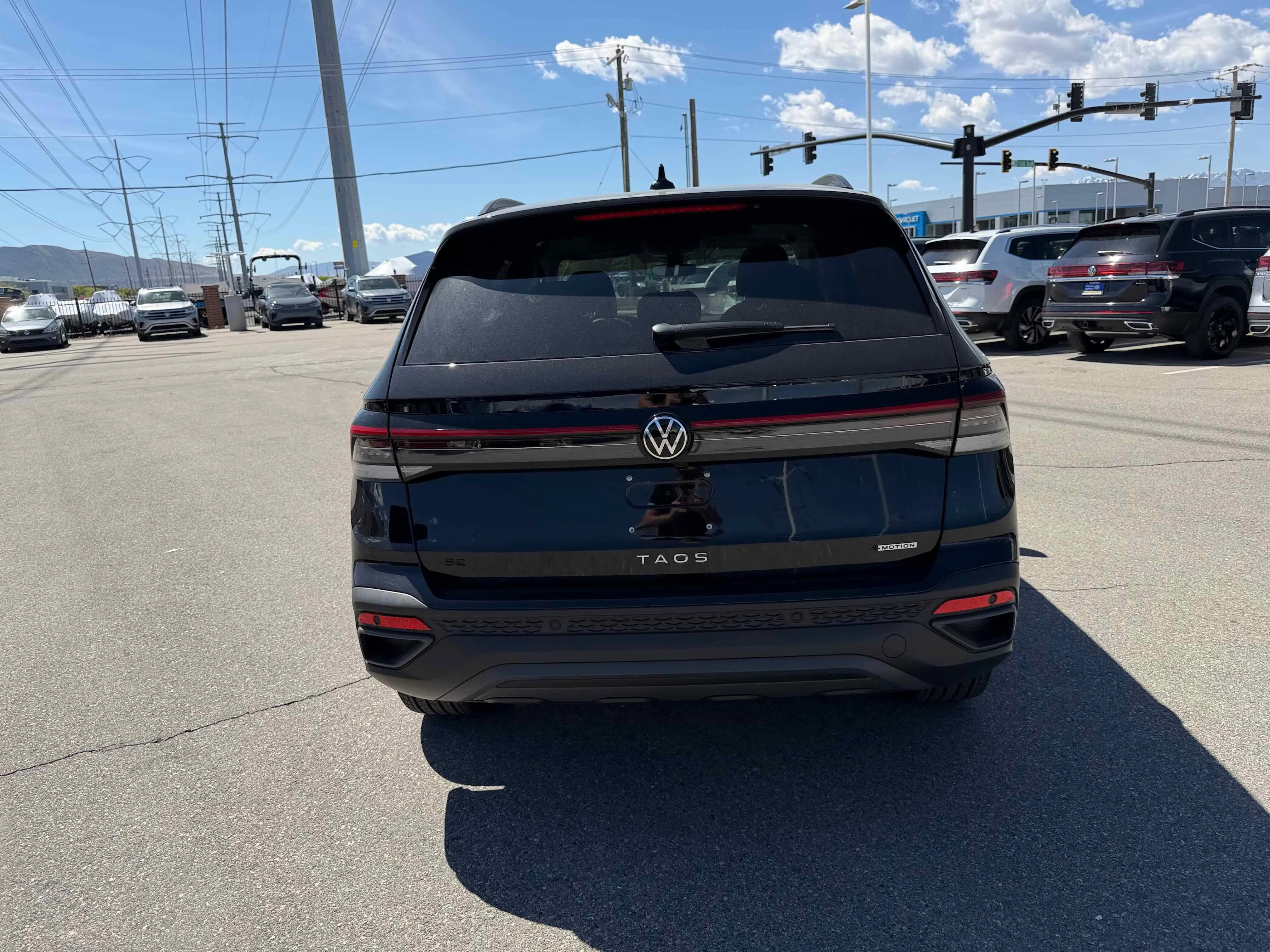 New 2026 Deep Black Volkswagen SE Black image 6