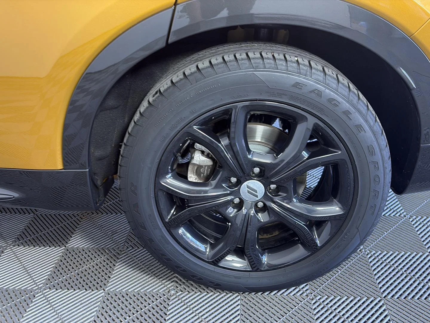 Used 2024 Acapulco Gold Dodge R/T image 14
