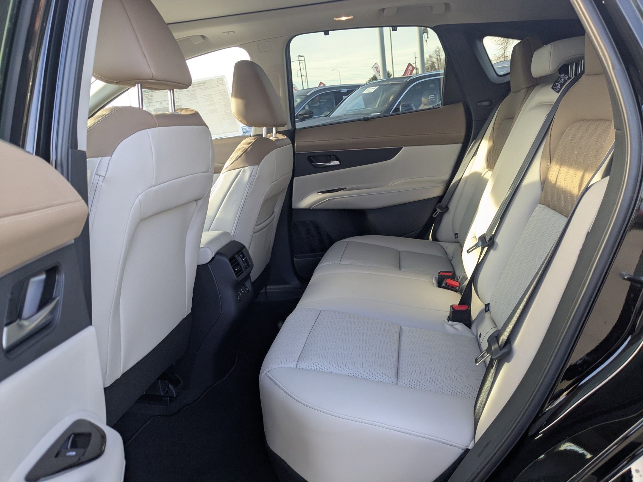 2026 Nissan Murano Platinum - Photo 17