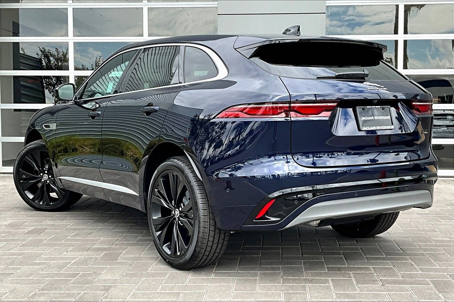 2026 Jaguar F-Pace R-Dynamic S | CarEdge | CarEdge