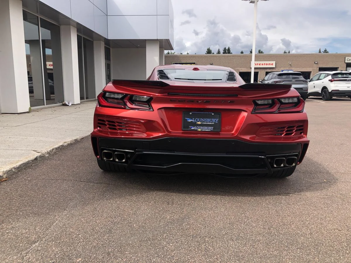 Used 2025 Red Chevrolet 2dr E-Ray Cpe w/2LZ image 7