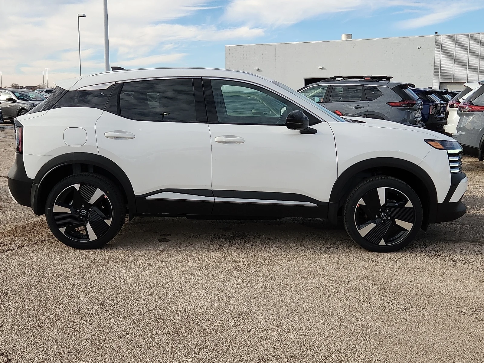 New 2026 QAC Aspen Whit Nissan SR Front-Wheel Drive image 5
