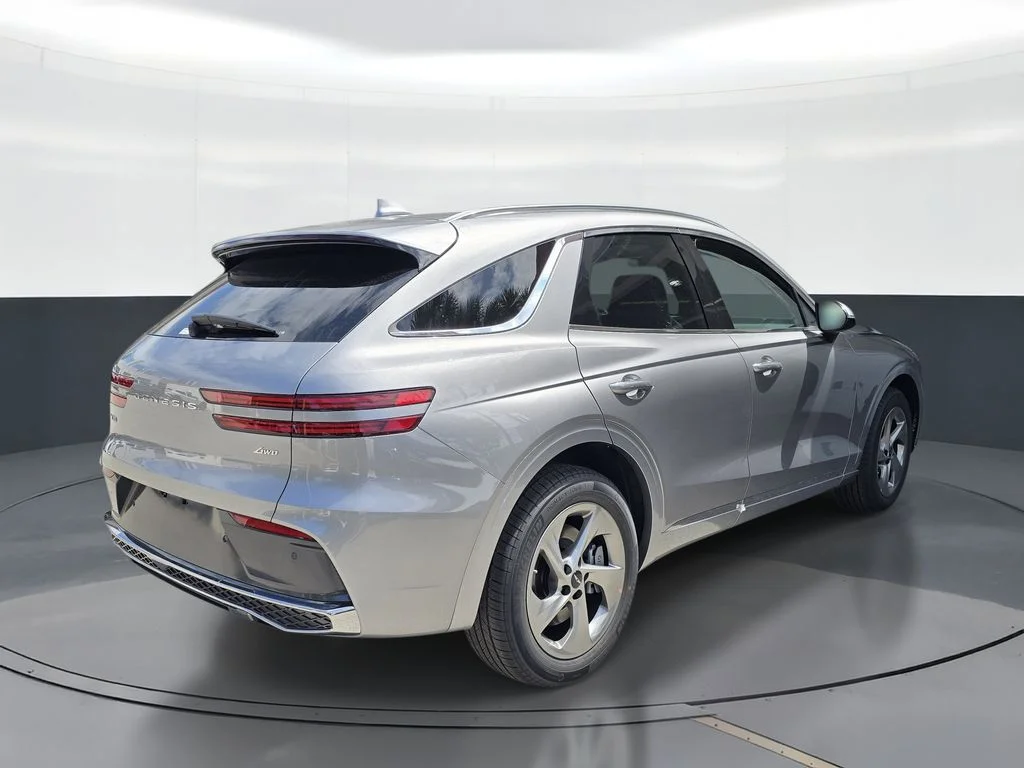 New 2026 Silver Genesis 2.5T image 3