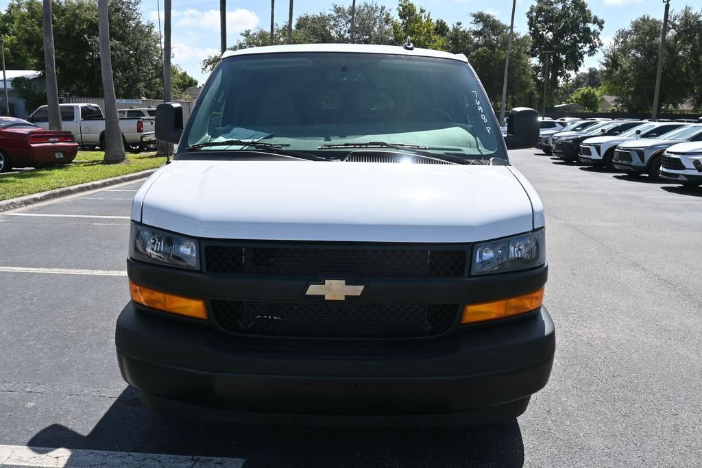 2025 Chevrolet Express Passenger LS - Photo 8