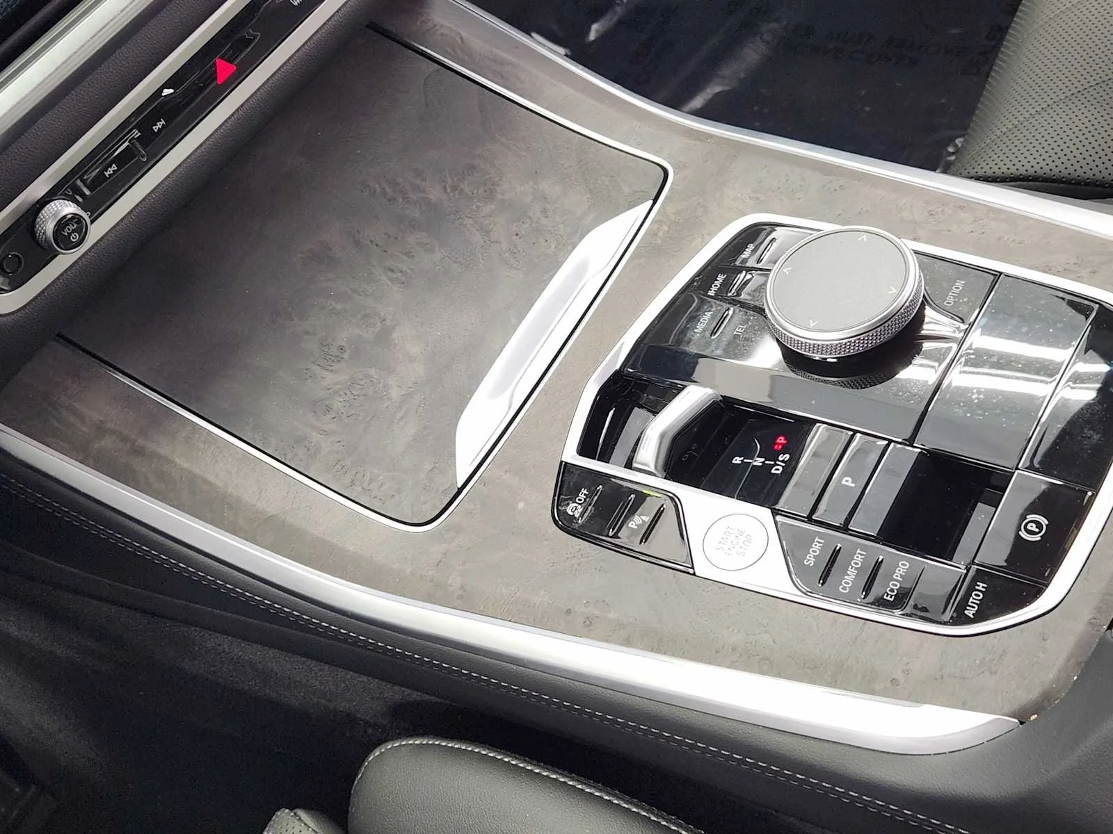 Certified Used 2026 Alpine White BMW sDrive40i image 15