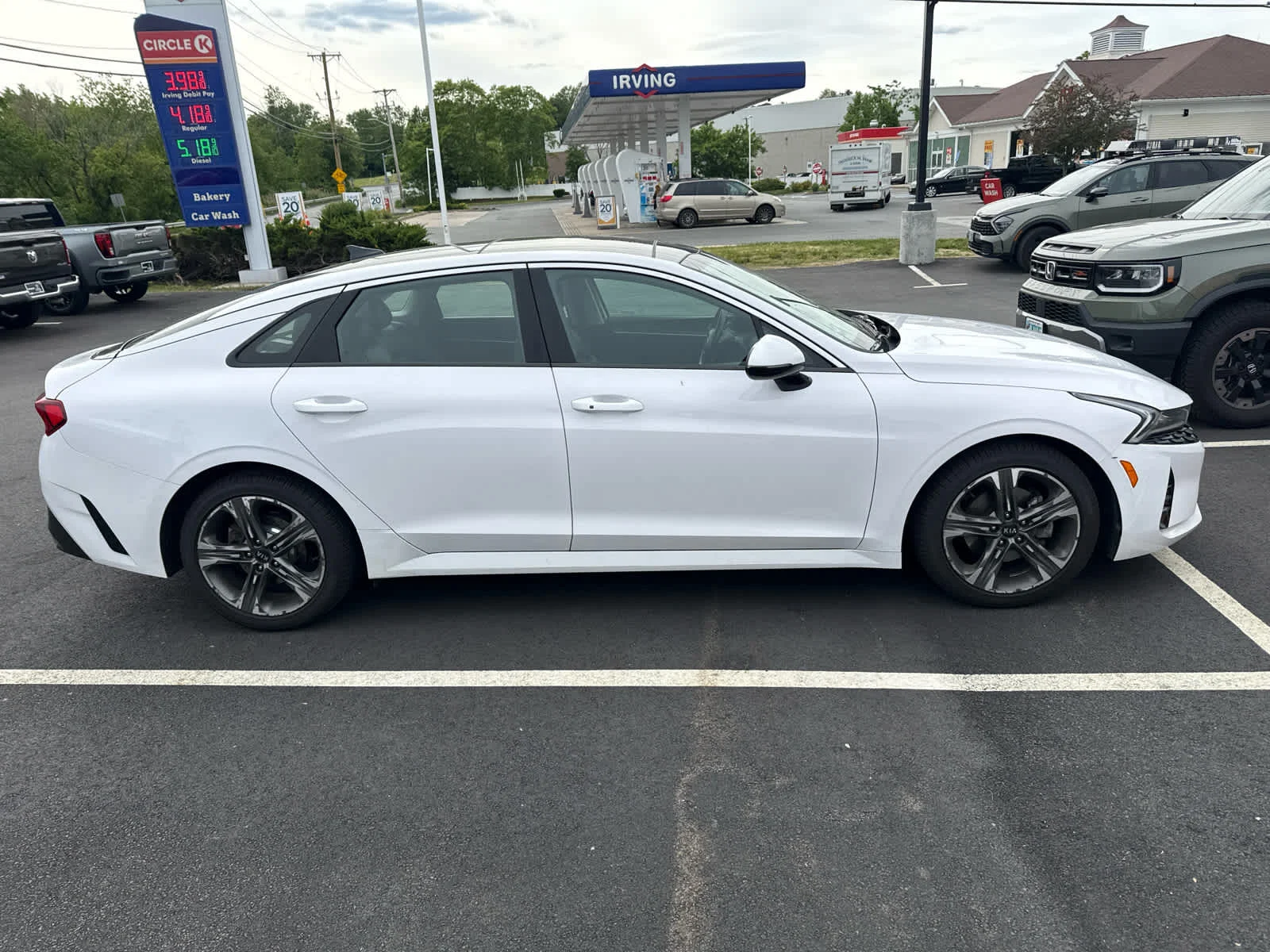 2021 Kia Optima EX FWD's photo
