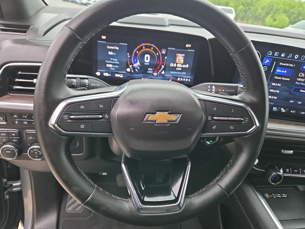 Certified Used 2025 Gray Chevrolet Premier image 13