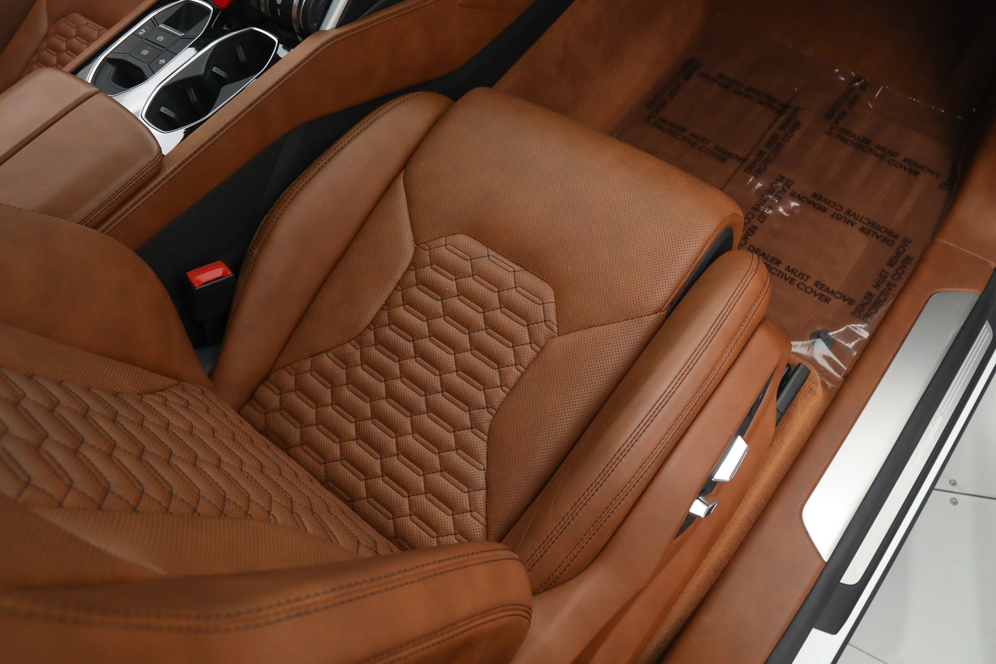 Used 2020 White Lamborghini  image 12