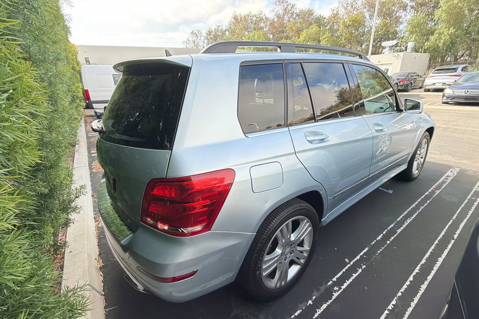 Used 2013 Silver Mercedes-Benz GLK 350 image 6