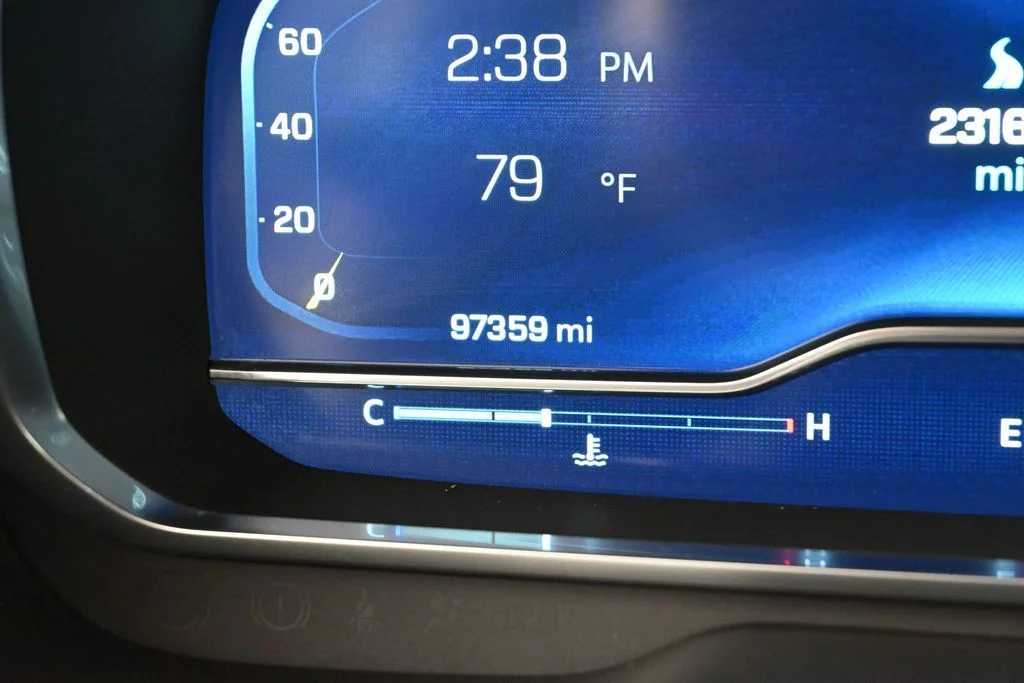Used 2023 White Chevrolet Premier image 4
