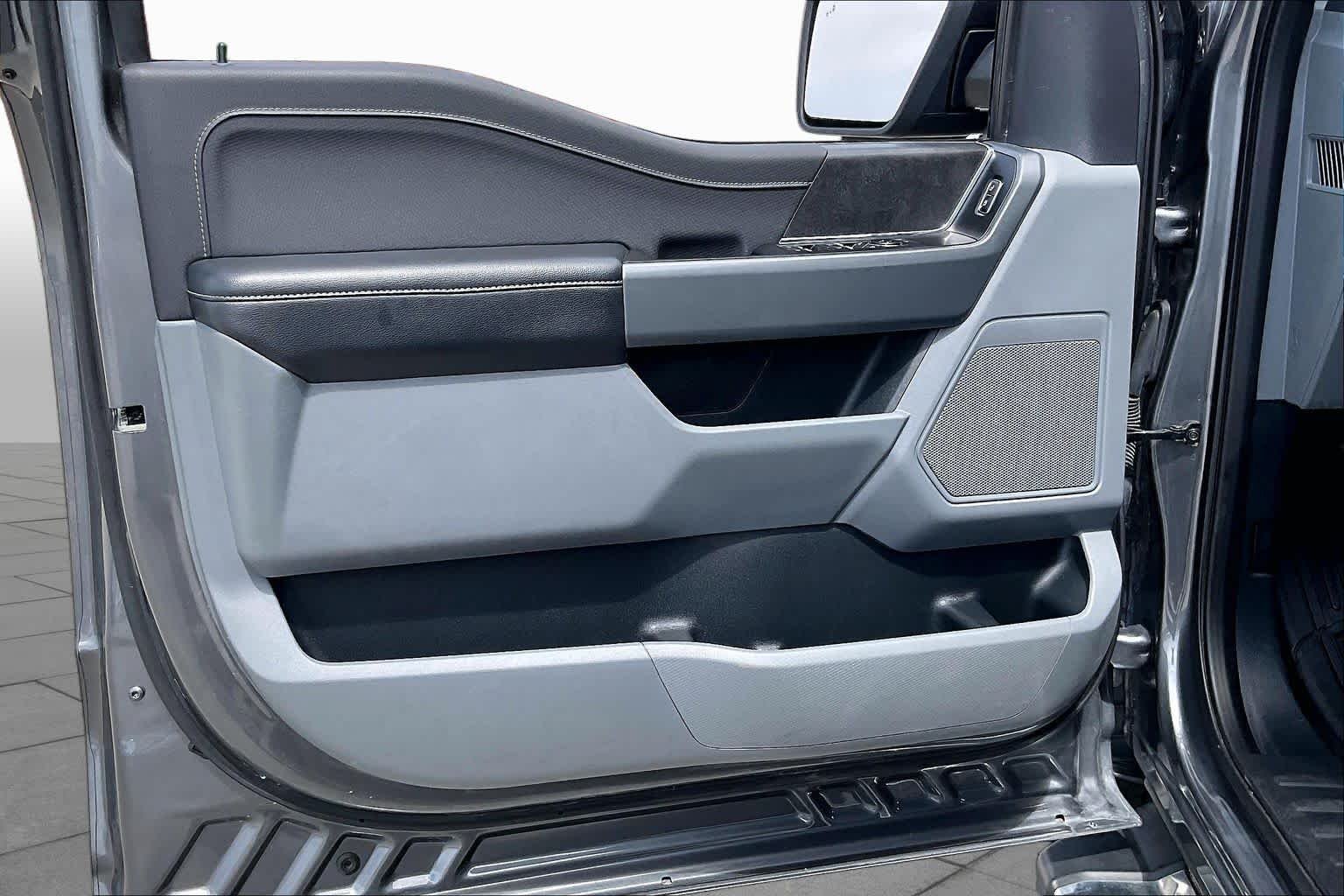 Used 2024 Carbonized Gray Ford XLT image 32