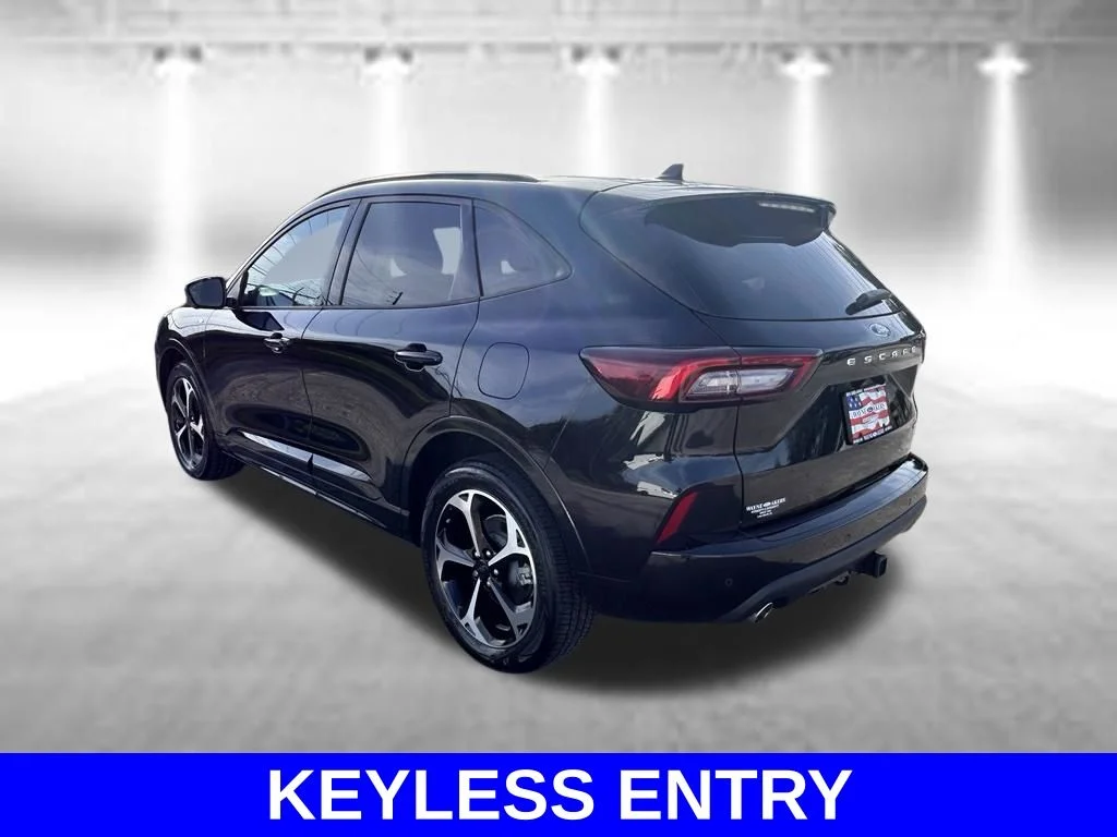 Used 2023 Black Metallic Ford ST-Line Select image 7