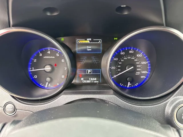 Used 2017 Green Subaru 2.5i image 39