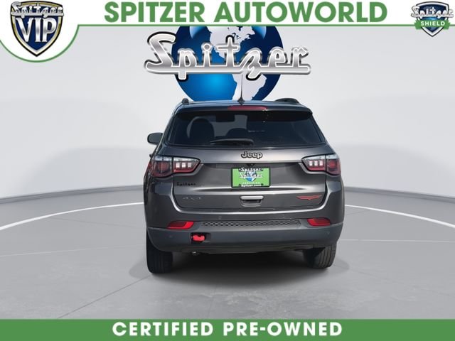 Used 2024 Silver Jeep Trailhawk image 8