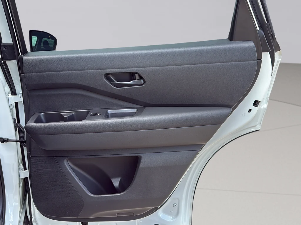 Used 2024 Pearl White Tricoat Nissan SV image 30