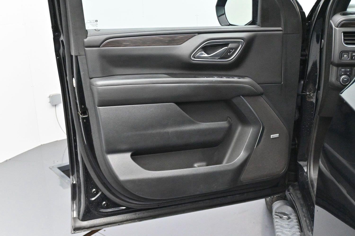 Used 2024 Black Chevrolet Z71 image 12