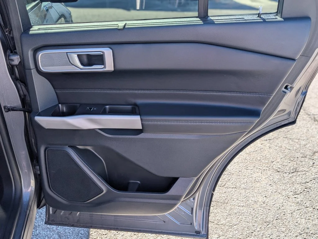Used 2022 Gray Ford Limited image 37