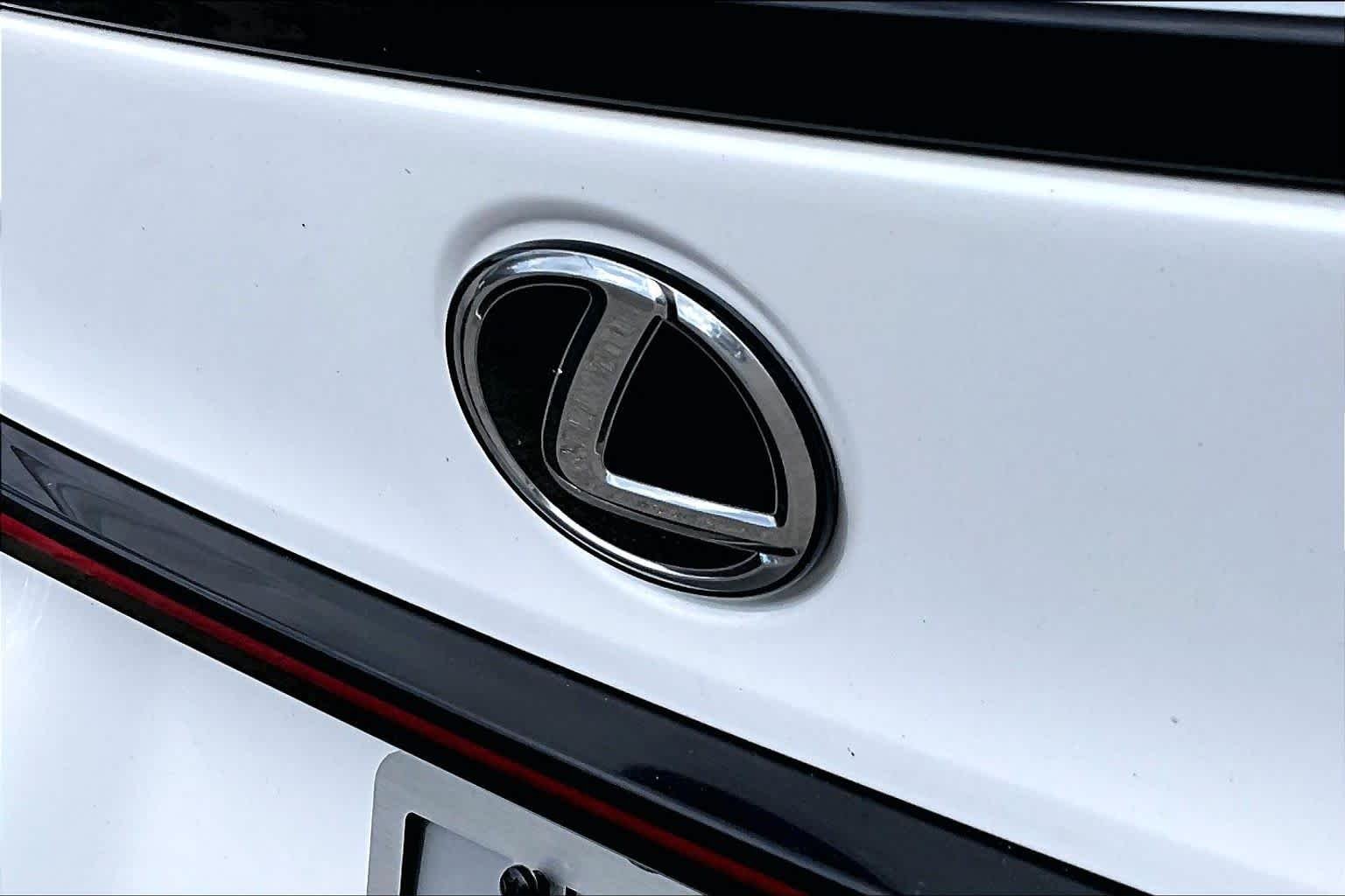 Certified Used 2023 ULTRA WHITE Lexus F SPORT image 30