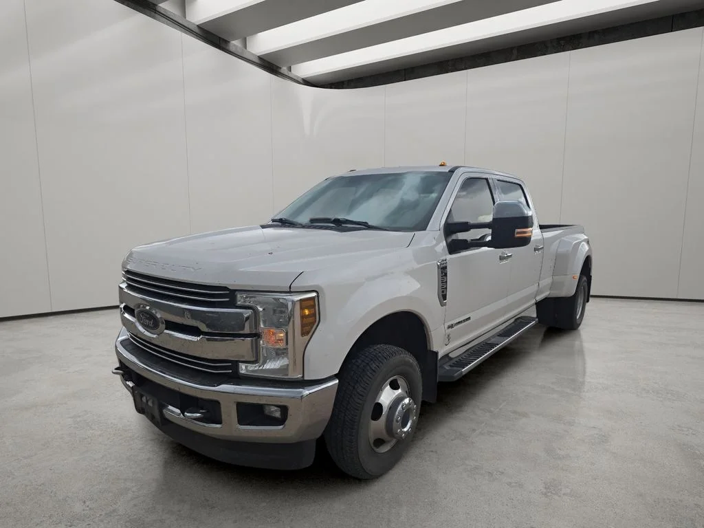 2018 Ford F-350 Lariat 4x4 Crew Cab 8' Box DRW's photo