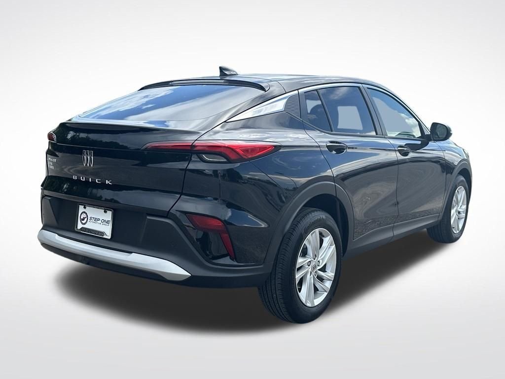 Used 2025 Black Buick Preferred image 7