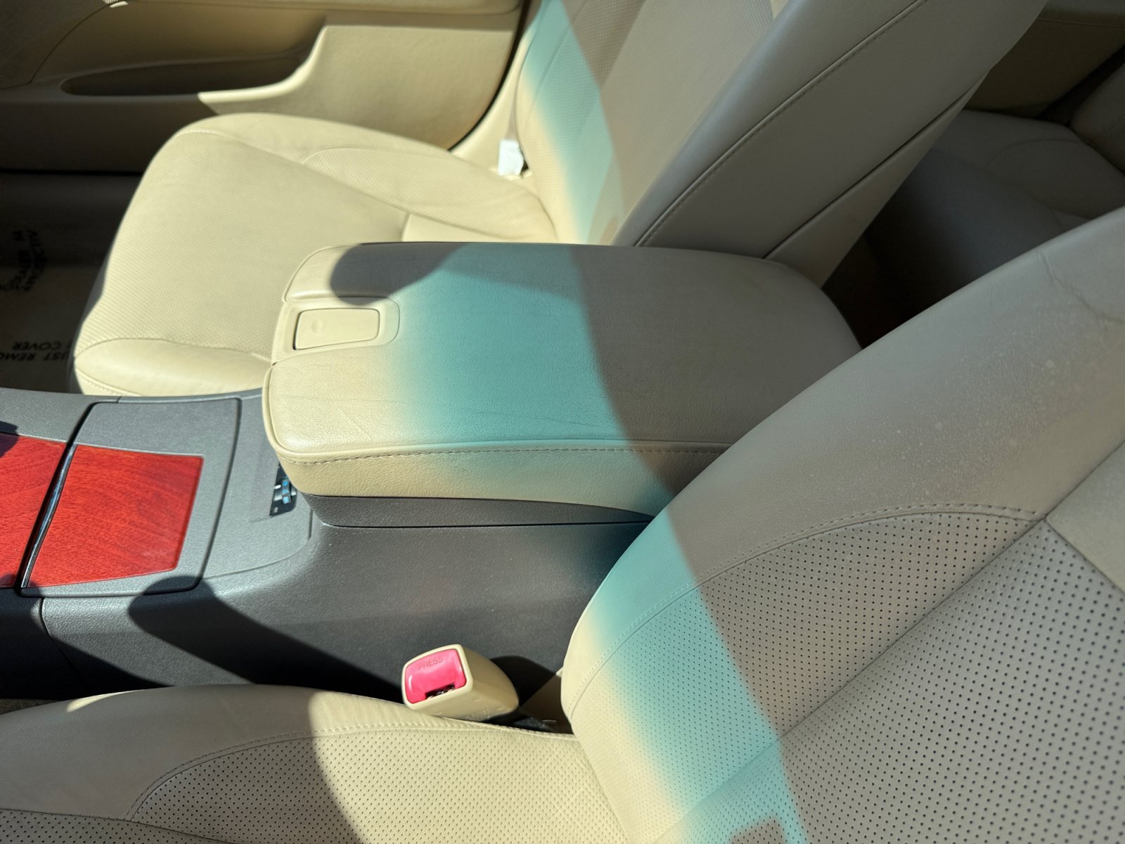 Used 2007 White Lexus 350 image 14