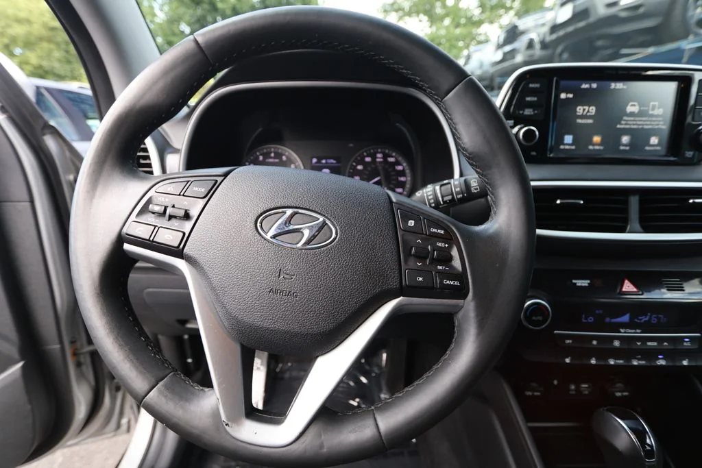 Used 2020 Silver Hyundai Limited image 21