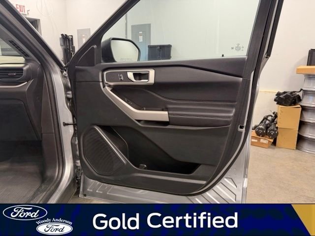 Certified Used 2024 Iconic Silver Metallic Ford XLT image 28