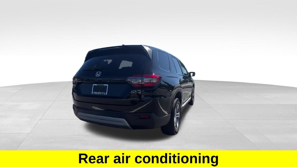 Used 2024  Honda EX-L image 11
