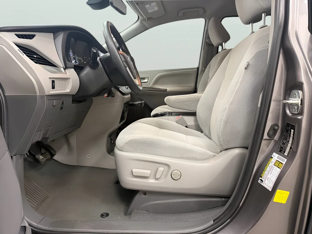 Used 2020 Gray Toyota LE image 12