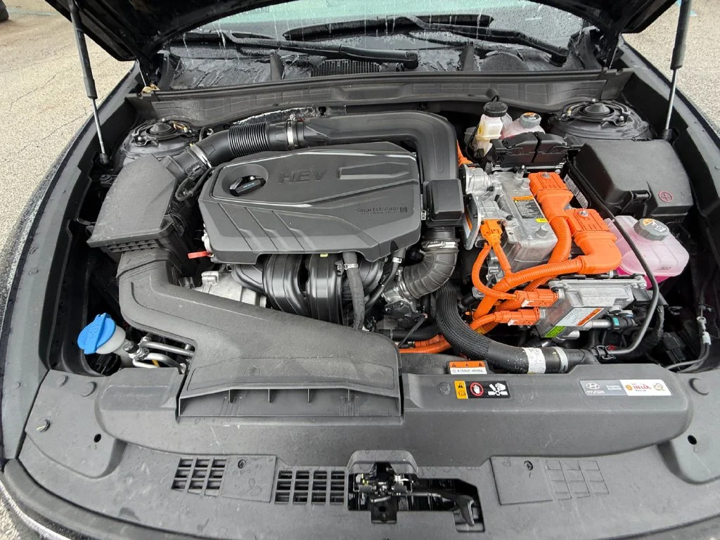 2025 Hyundai Sonata Hybrid SEL - Photo 20