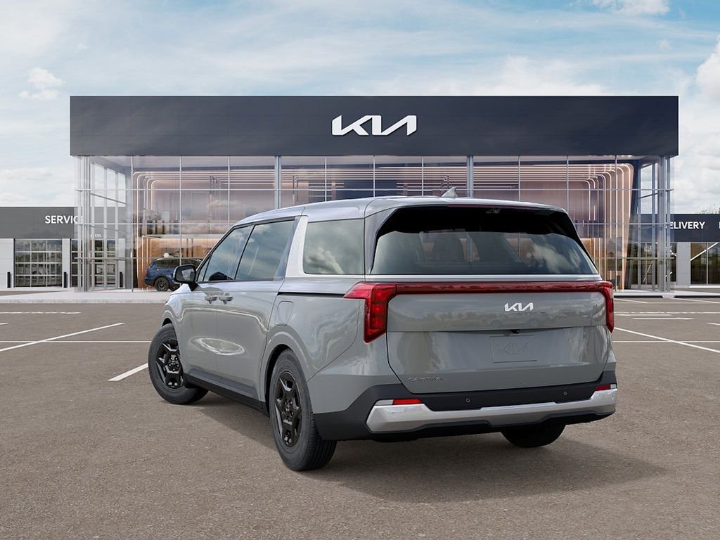 New 2027 Ceramic Silver Kia LXS image 4