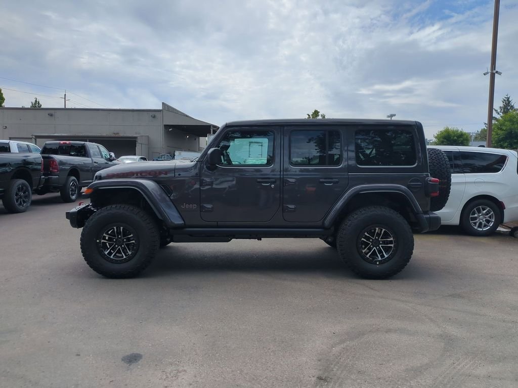 New 2026 Granite Crystal Metallic Clear-Coat Exterior Paint Jeep Rubicon X image 4