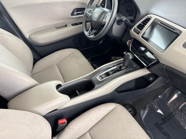 Used 2018 Silver Honda EX image 25