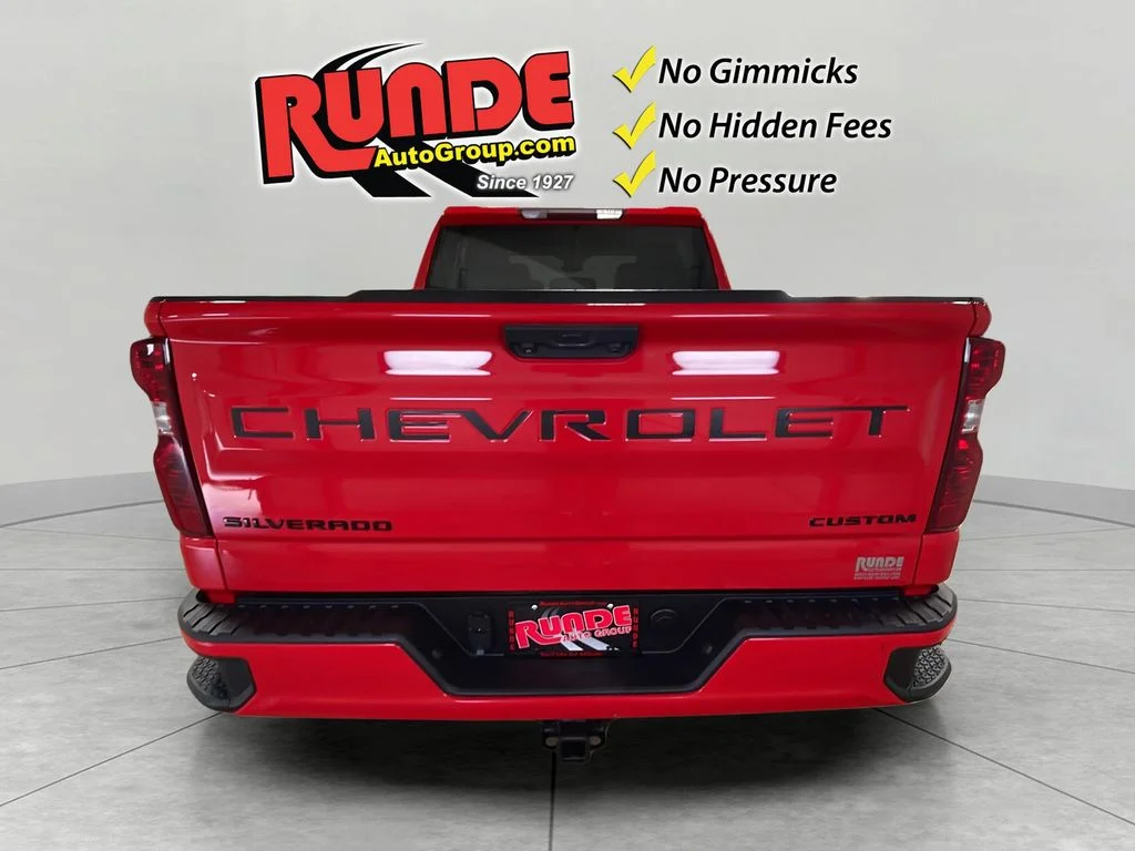Used 2023 Red Chevrolet Custom image 5