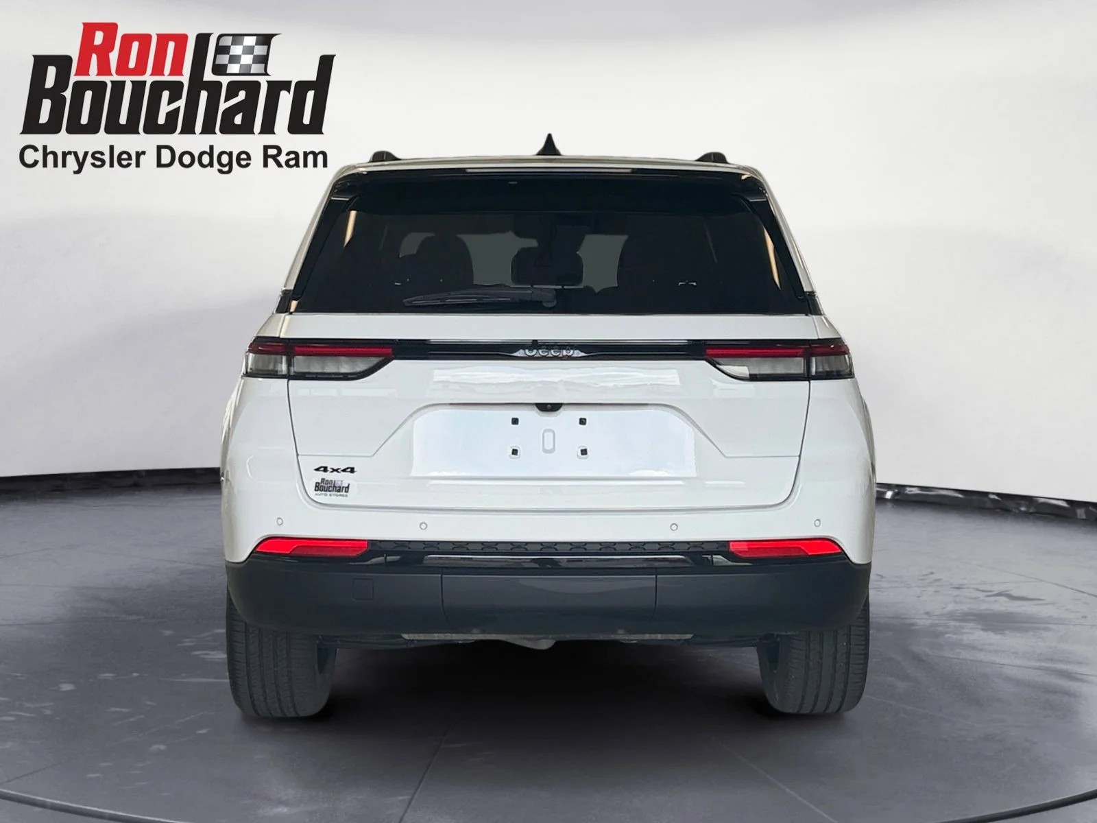 Used 2023 Bright White Clearcoat Jeep Altitude image 3